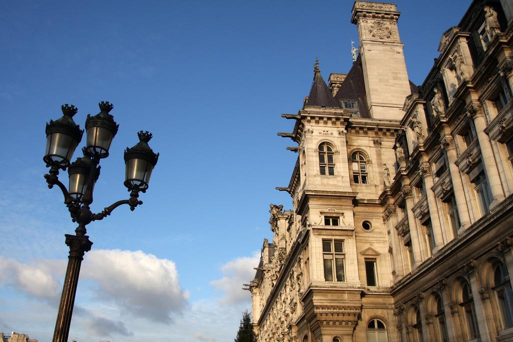Newhotel Le Voltaire Parigi Esterno foto