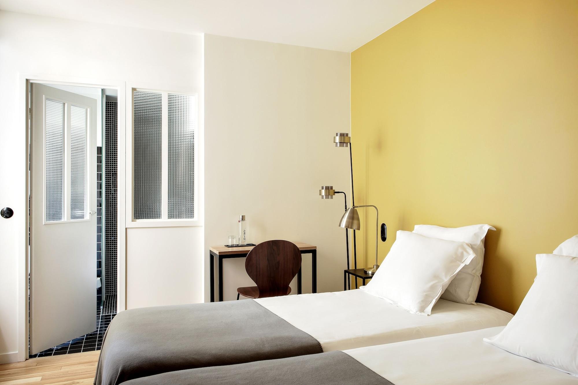 Newhotel Le Voltaire Parigi Esterno foto