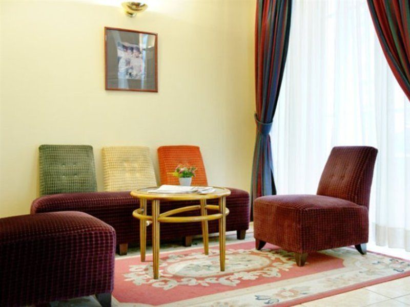 Newhotel Le Voltaire Parigi Esterno foto