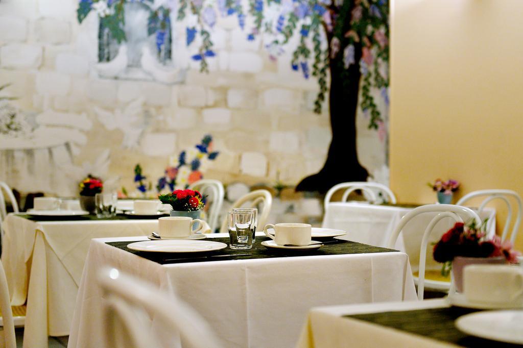 Newhotel Le Voltaire Parigi Ristorante foto