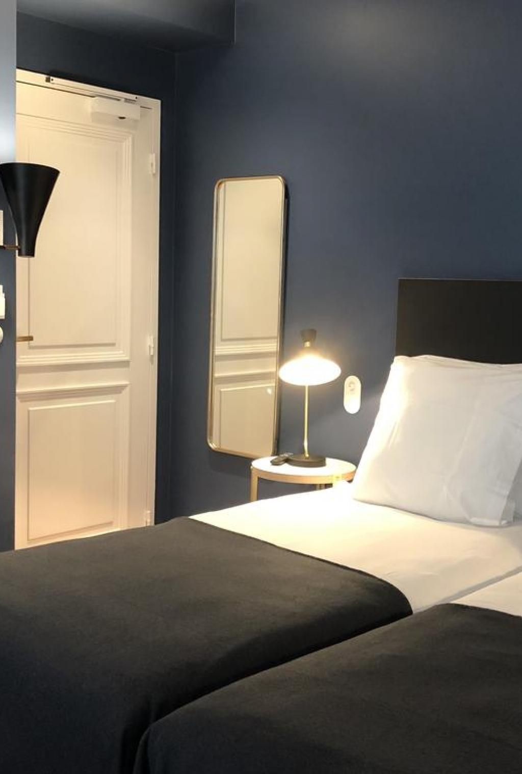 Newhotel Le Voltaire Parigi Esterno foto